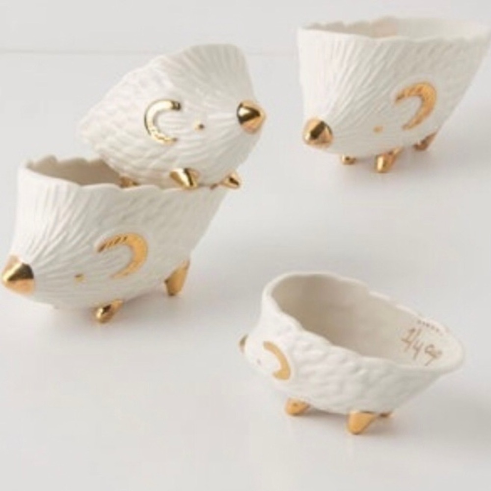 Anthropologie Hedgies ceramic hedgehog measuring cups - sold out item!